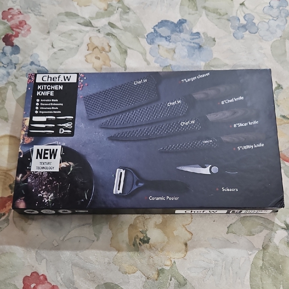 Chef.W 6-pc Kitchen Knife Set Non-Stick Blades  Ergonomic Handles - NEW